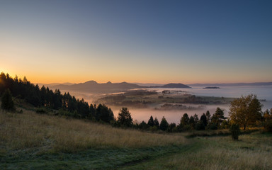 autumn panorama of the Pieniny Mountains