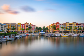 Fototapeta premium Naples, Florida, USA at Dusk