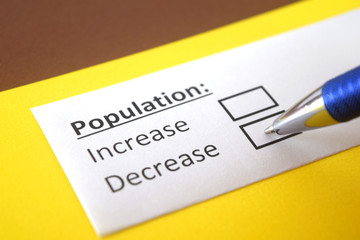 Obraz premium One person is answering question about population.