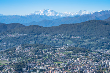 Fototapeta na wymiar Lugano and Alps, Switzerland
