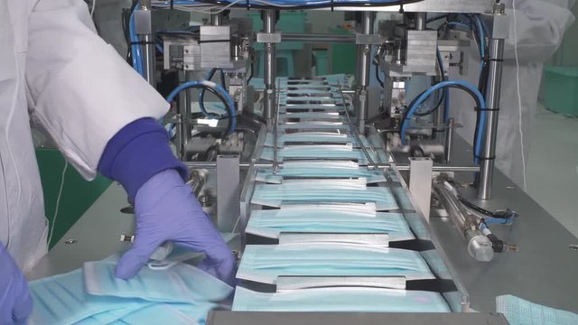 Usine de masque en chine pendant le coronavirus