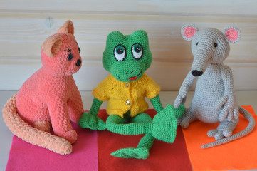  Funny toys amigurumi : kitten, frog, rat a good gift  little children.