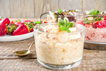 Set fruit overnight oatmeal