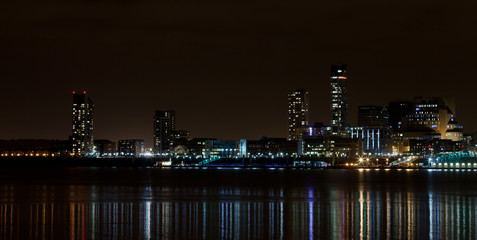 Fototapeta na wymiar Liverpool waterfront night shot 12 