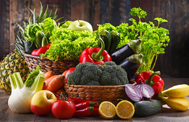 Composition with assorted organic vegetables and fruits