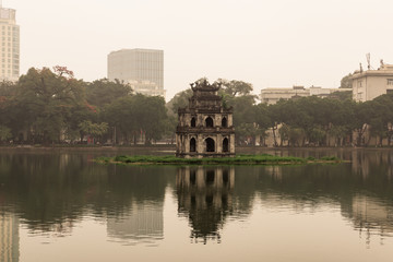 Fototapeta premium Hoan Kiem Lake, lake in the old part of Hanoi, Vietnam,.