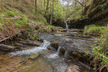 Fototapeta premium Doña Ursula waterfall in Lamiña (Cantabria - Spain)