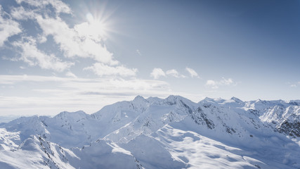 wunderbare Winterlandschaft in Tirols Bergen