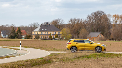 SUV