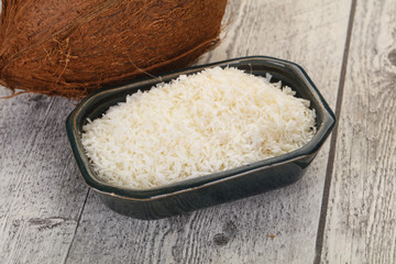 Coconut shredded chip with nut