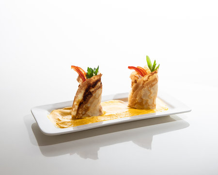 Crepas de Pollo en Salsa Huanca&iacute;na Peruana