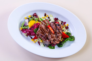 Grilled pork with vegetables