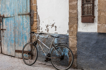 Fototapeta na wymiar bike on an empty street
