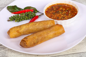 Deep fried spring roll with prawn