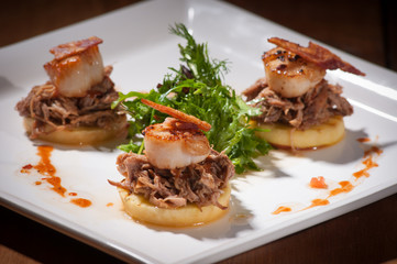 Pulled Pork Sliders with Scallop