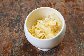 Coconut dry chips in the bowl