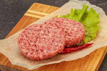 Raw beef cutlet for burger