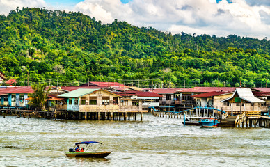Traditional stilt village Kampong Ayer on the Brunei River in Bandar Seri Begawan, the capital of Brunei Darussalam