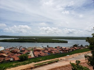 cidade na beira do mar, pequena, casas, moradias, praia