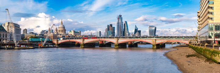 Panoramic view of London with Blackfriars Bridge, the City and the river Thames