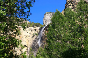 Sunny view of the Bridalveil Fall