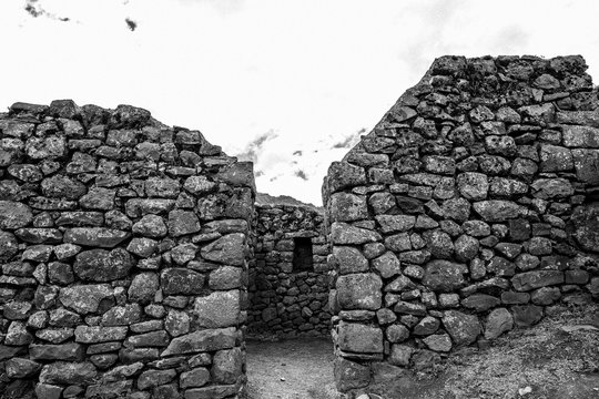 FOTOGRAFIA DE PAISAGEM EM PRETO E  BRANCO