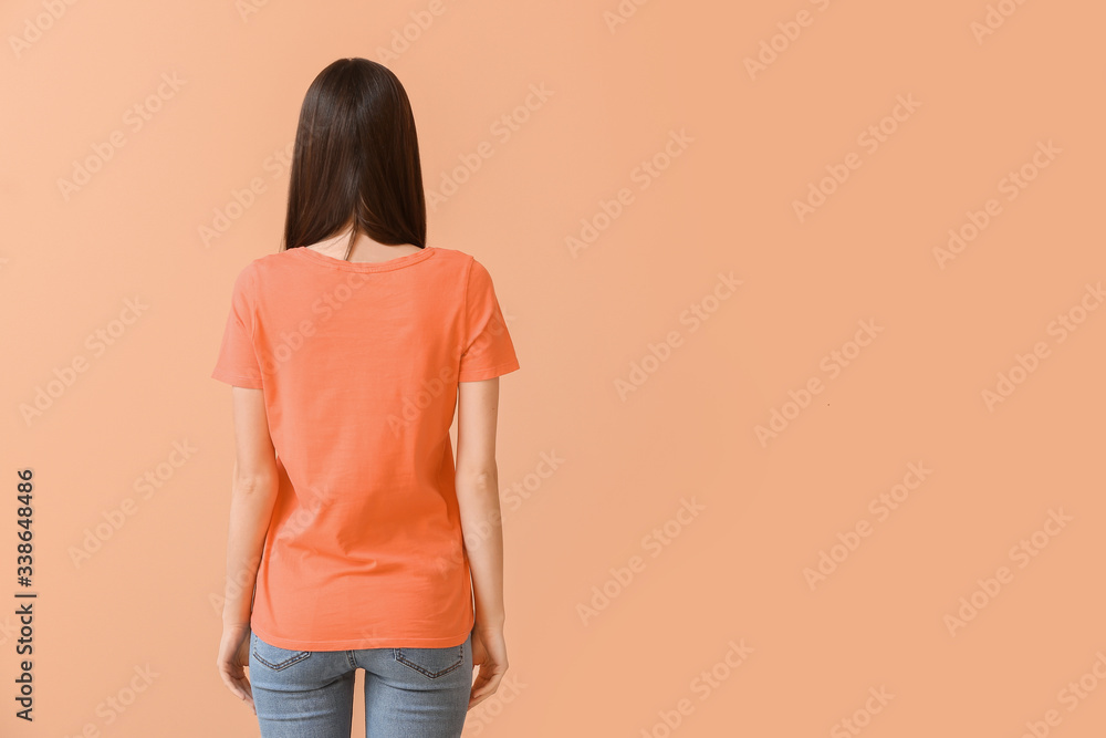 Poster Woman in stylish t-shirt on color background