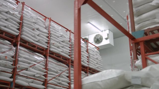 Temperature and humidity control system in an ante room (cold storage) for plant seeds.