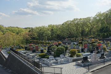 新緑の墓地（埼玉）　cemetery in spring, JAPAN