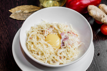 Italian pasta with cream sauce