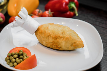  fried chicken with a crust