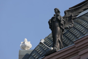 statue of the virgin mary