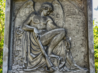 Ein gut erhaltener Biedermeier  Friedhof, heute nur noch Gedenkstaette. 1791 wurde Wolfgang A....