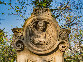 Ein gut erhaltener Biedermeier  Friedhof, heute nur noch Gedenkstaette. 1791 wurde Wolfgang A....