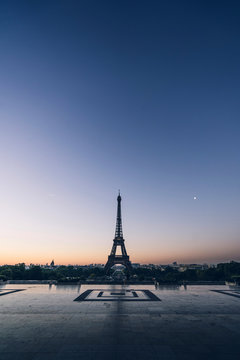 View of the Eiffel tower, Paris