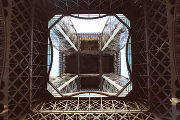 Fotobehang Eiffel Tower Under Wide Angle © Jonatas
