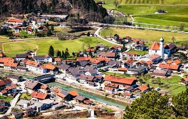 Obraz premium view from heldenkreuz near eschenlohe