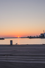 Obraz premium sunset in the city aarhus