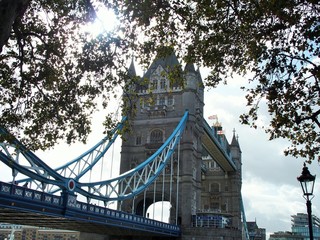 Fototapeta na wymiar Blick auf die Tower Bridge von London