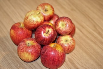 Red apples, a delicious fruit and rich in nutrients.