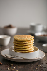 pile de pancakes fait maison