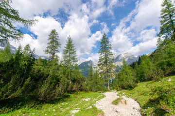 Fototapeta na wymiar Mountain scenery in the Karwendel-Mountains, Austria 