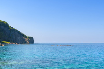 積丹岬から望む青い海 / 北海道積丹町の風景