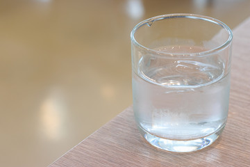 Fresh drinking water in th glass to cure thirst.