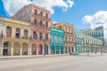 Fototapeta na wymiar Arquitetura da cidade de havana em cuba