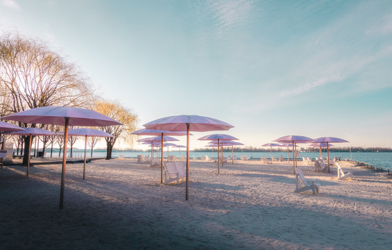 Sugar Beach Toronto Empty