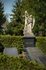 Obraz premium sarkophage auf dem wormser hauptfriedhof