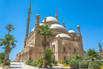 Detalhes de arquitetura da mesquita de mohammed ali em cairo no egito