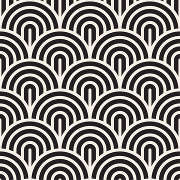 Vector seamless pattern. Concentric bold circles. Geometric striped ornament. Round lines stylish background.