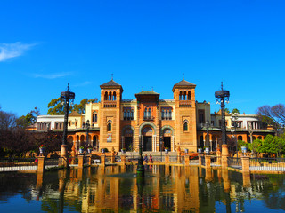 Obraz premium The Plaza de America and the Museum of Popular Arts in Seville, Spain
